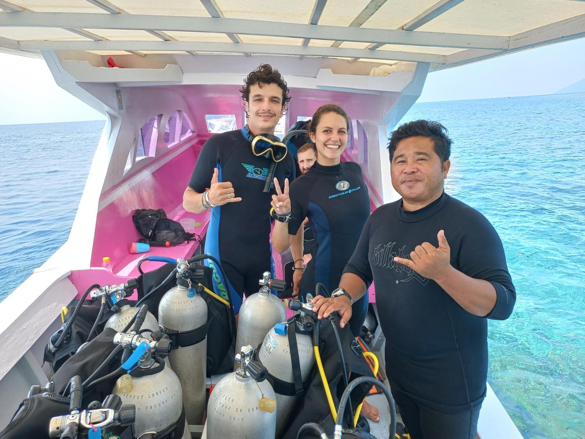 4 Sisters Divers Бунакен Экстерьер фото