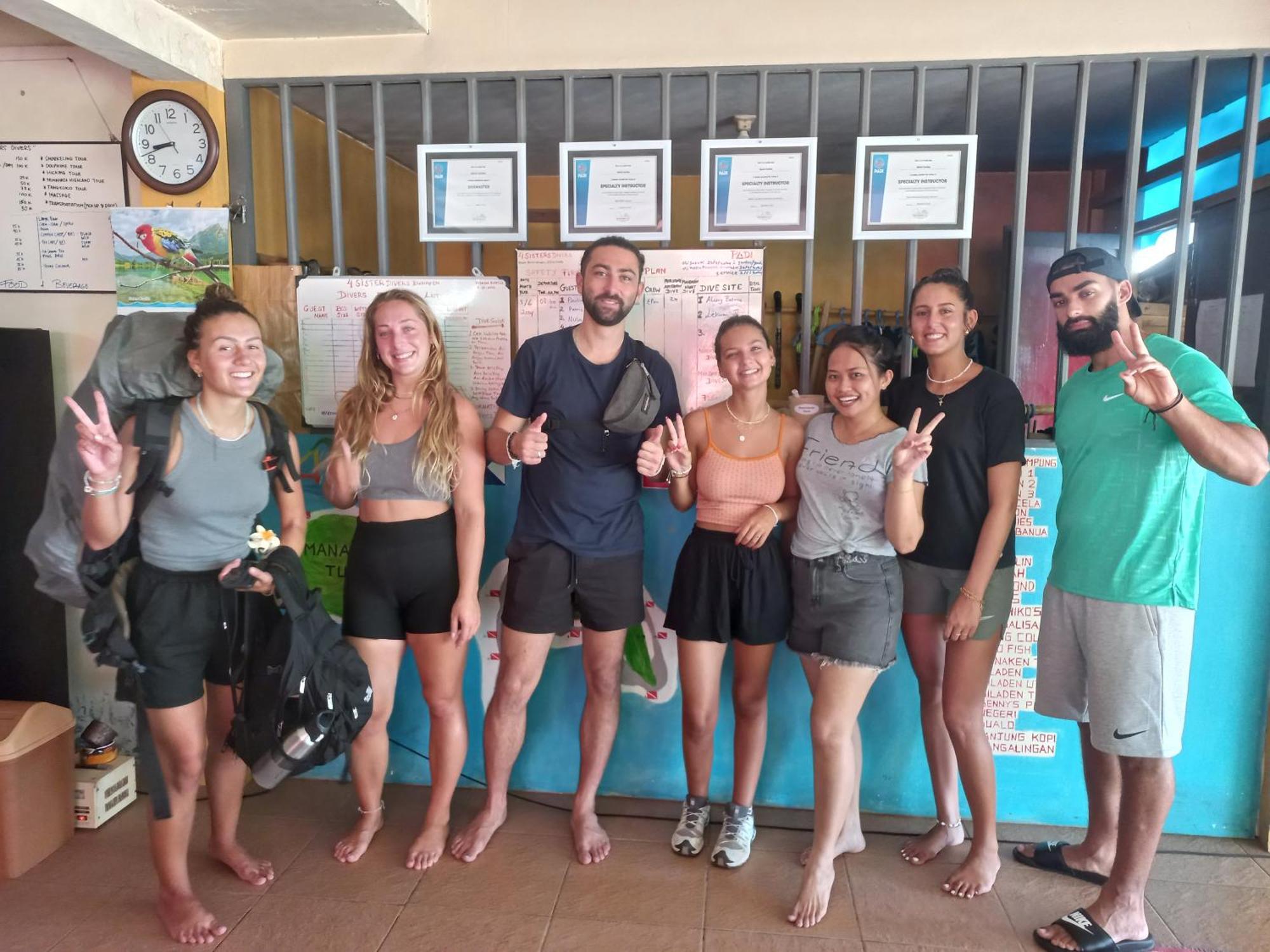4 Sisters Divers Бунакен Экстерьер фото